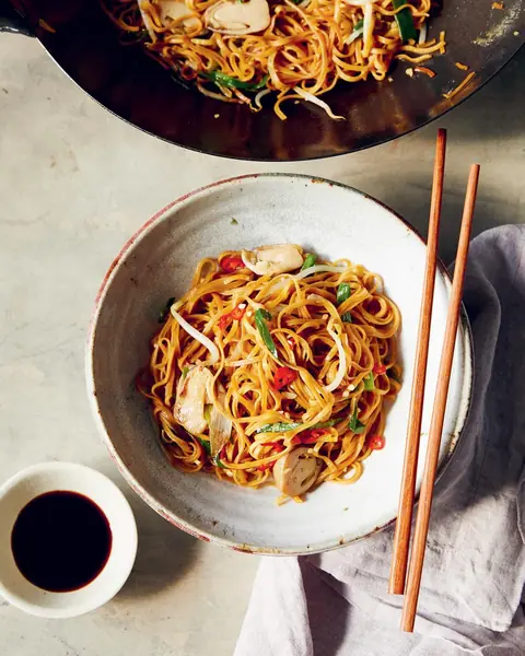 Yee Fu Mein: Long Life Noodles image