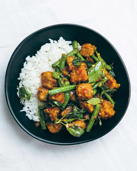 Crispy Tofu with Chilli and Thai Basil image