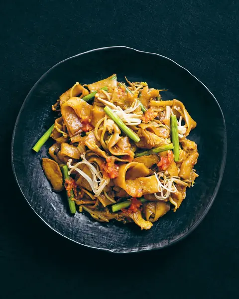 Vegan Penang Char Kway Teow image