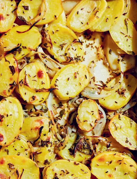 Maltese Potatoes (Patata Fil-forn) image